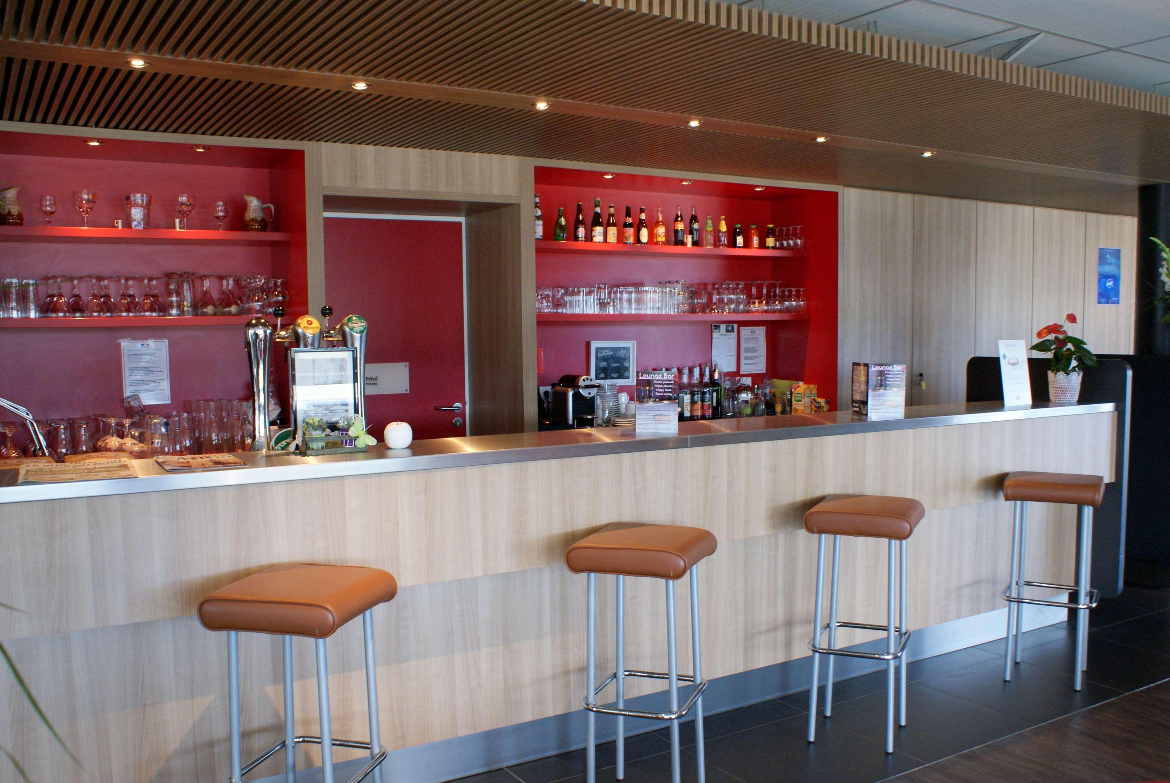 Отель Ibis Douai Dechy Экстерьер фото