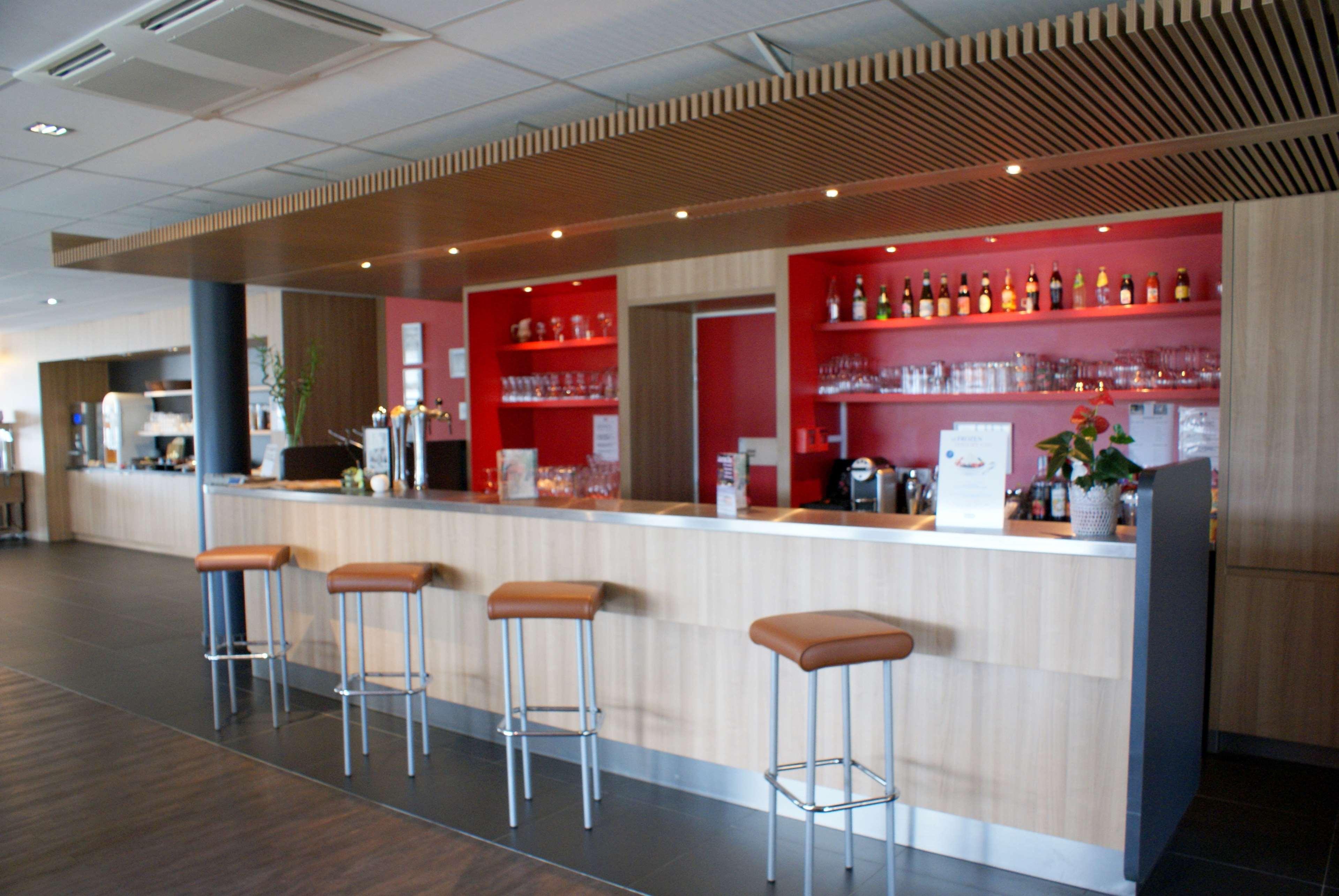 Отель Ibis Douai Dechy Экстерьер фото