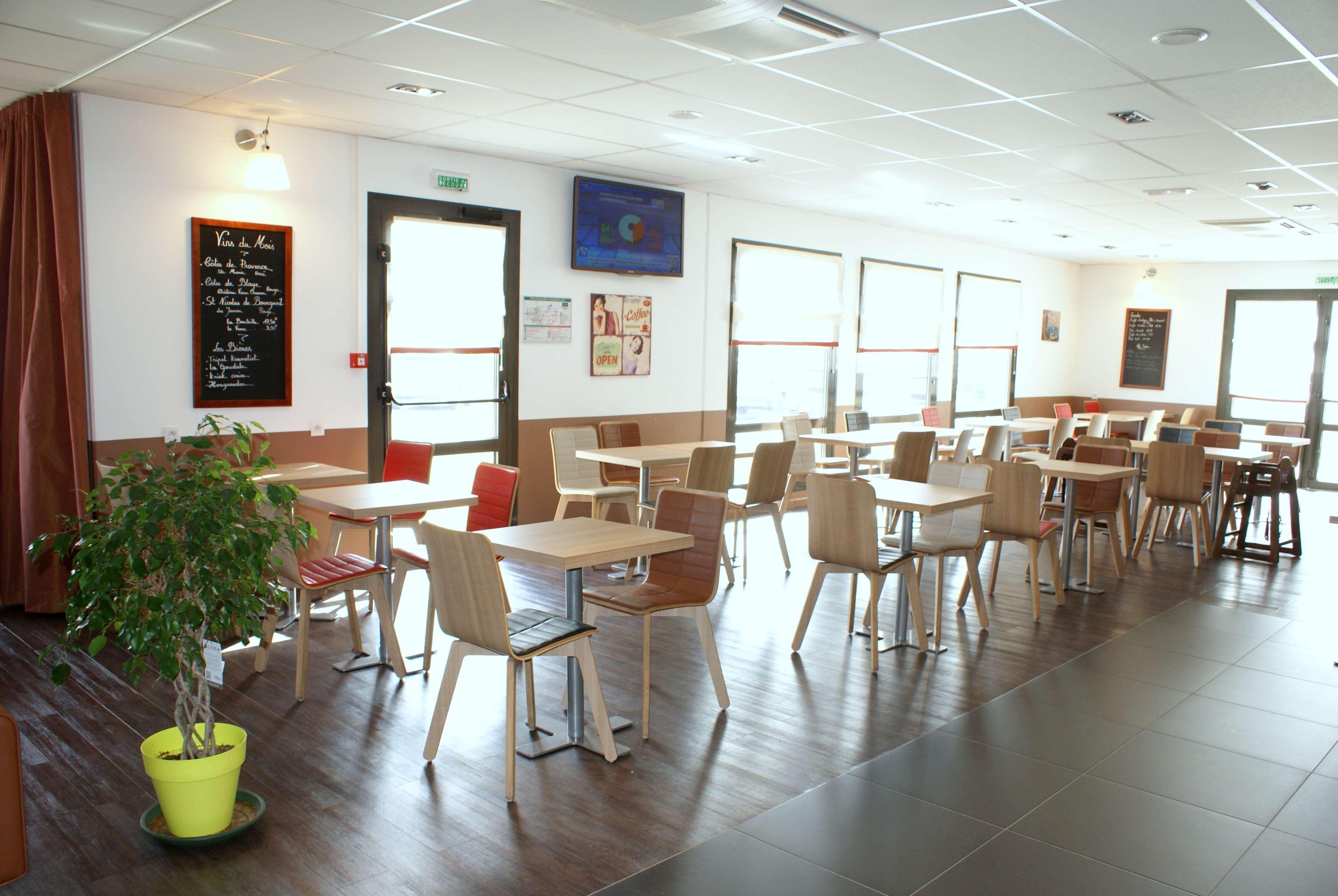 Отель Ibis Douai Dechy Экстерьер фото