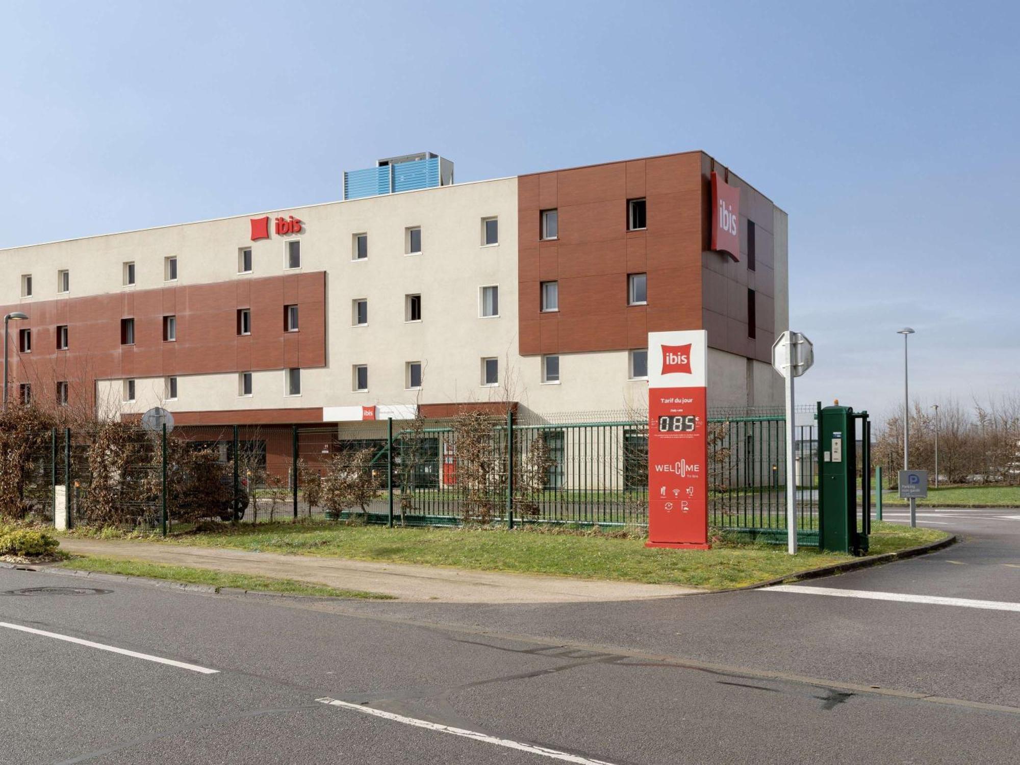 Отель Ibis Douai Dechy Экстерьер фото