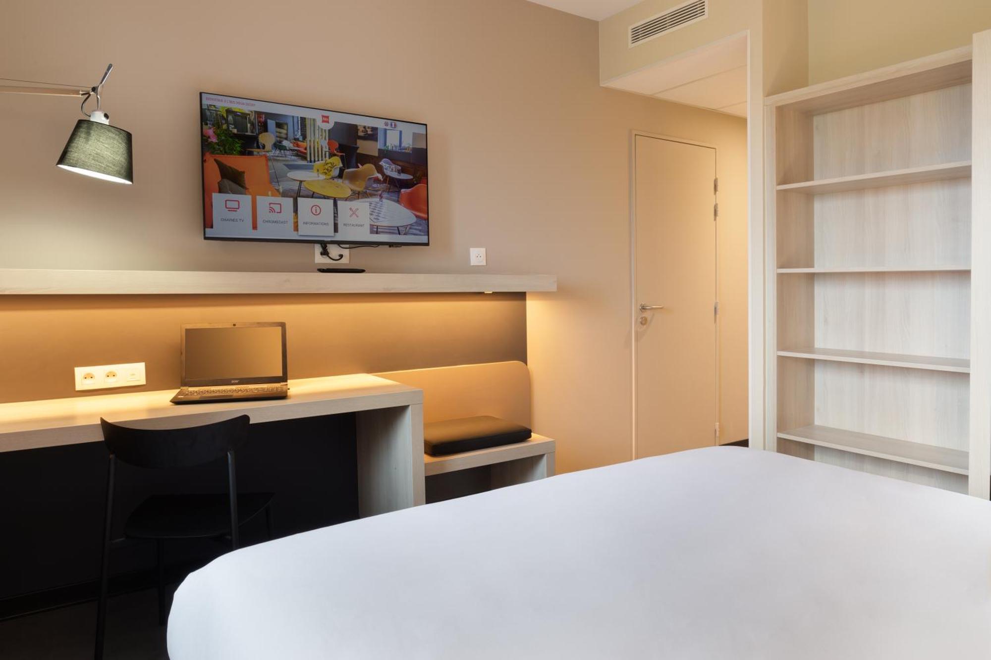 Отель Ibis Douai Dechy Экстерьер фото
