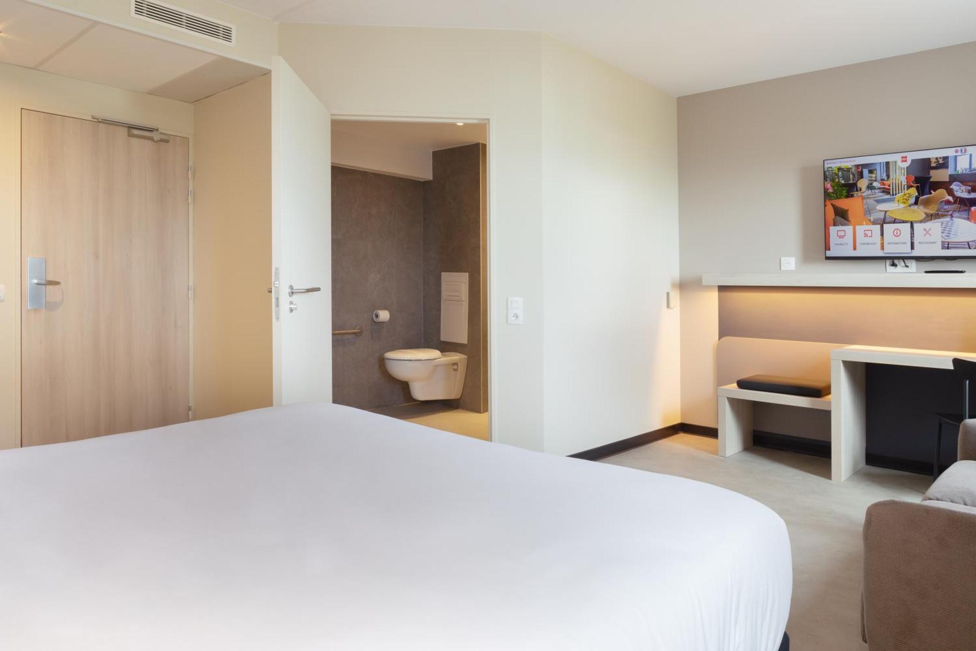 Отель Ibis Douai Dechy Экстерьер фото