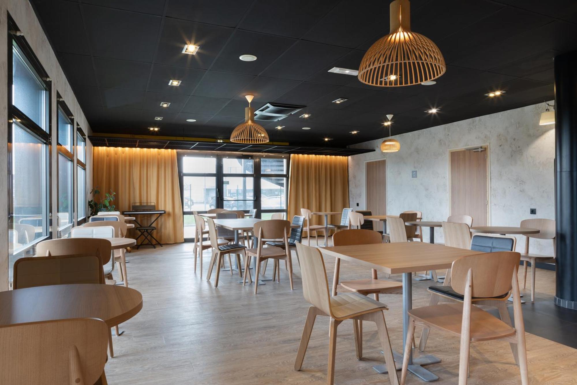 Отель Ibis Douai Dechy Экстерьер фото