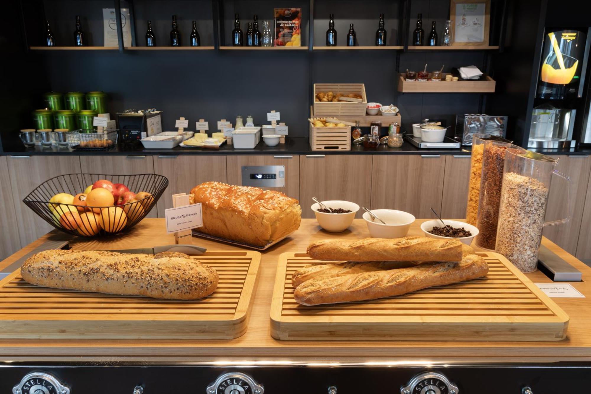 Отель Ibis Douai Dechy Экстерьер фото